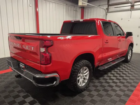 More photos of 2021 Chevrolet Silverado 1500 LT at Oakley Auto World, MO