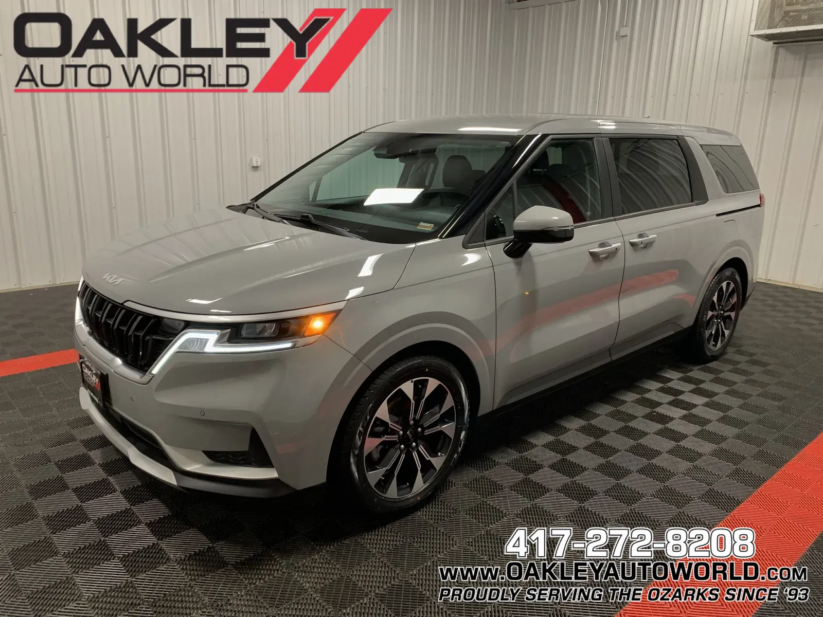 2022 Kia Carnival EX's photo