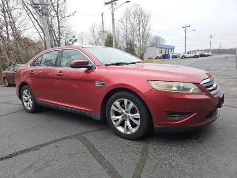 More photos of 2010 Ford Taurus SEL at Oakley Auto World, MO