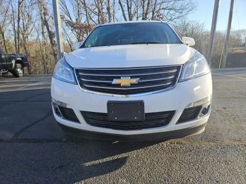 More photos of 2017 Chevrolet Traverse LT at Oakley Auto World, MO