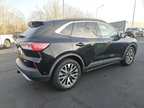 More photos of 2020 Ford Escape Titanium at Oakley Auto World, MO