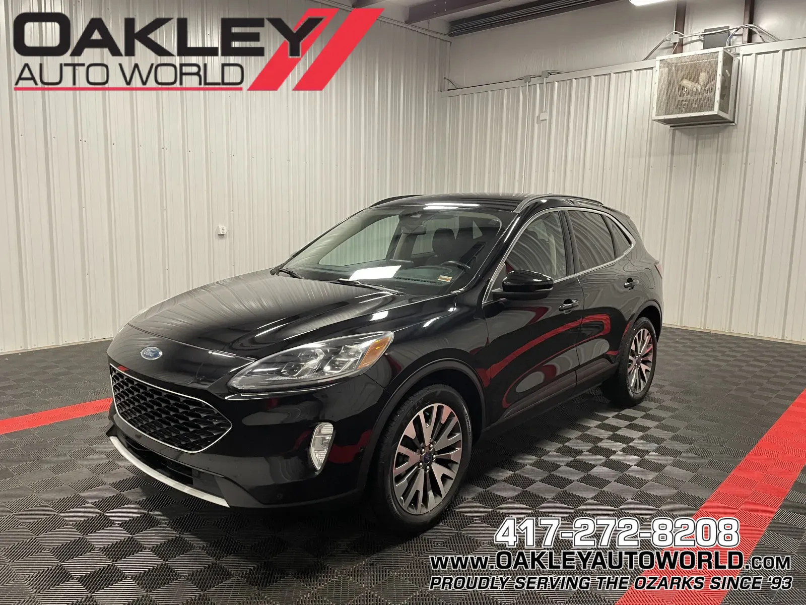 2020 Ford Escape Titanium's photo