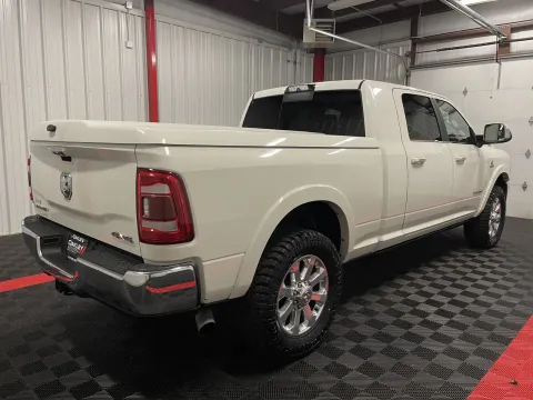More photos of 2019 Ram 3500 Laramie at Oakley Auto World, MO