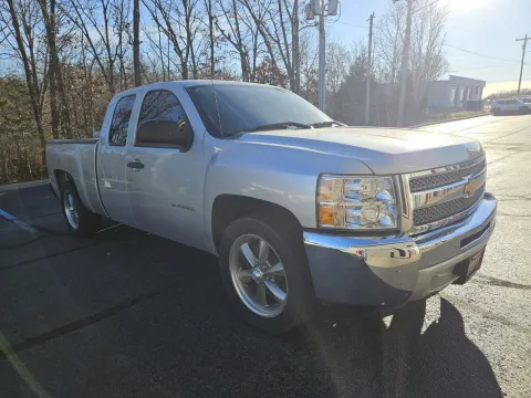 More photos of 2013 Chevrolet Silverado 1500 Work Truck at Oakley Auto World, MO