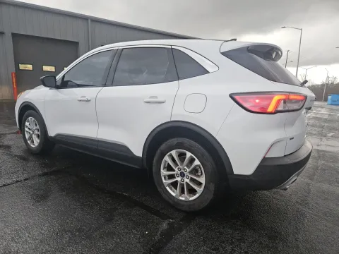 Photos of 2022 Ford Escape SE for sale in Branson West, MO at Oakley Auto World