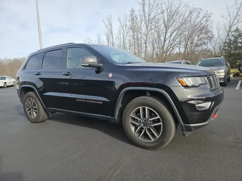 More photos of 2020 Jeep Grand Cherokee Trailhawk at Oakley Auto World, MO
