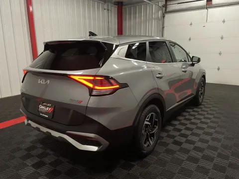 More photos of 2023 Kia Sportage LX at Oakley Auto World, MO