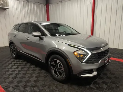 More photos of 2023 Kia Sportage LX at Oakley Auto World, MO