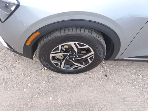 More photos of 2023 Kia Sportage LX at Oakley Auto World, MO