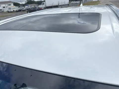 More photos of 2020 Toyota Highlander Limited at Oakley Auto World, MO