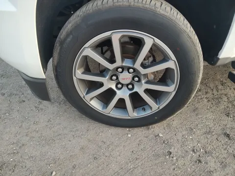 More photos of 2019 GMC Canyon Denali at Oakley Auto World, MO