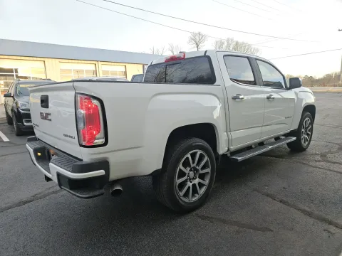 More photos of 2019 GMC Canyon Denali at Oakley Auto World, MO