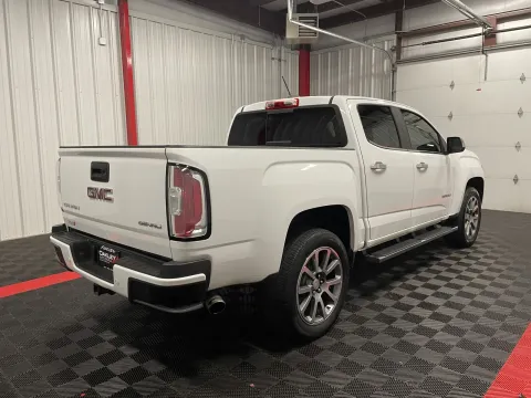 More photos of 2019 GMC Canyon Denali at Oakley Auto World, MO