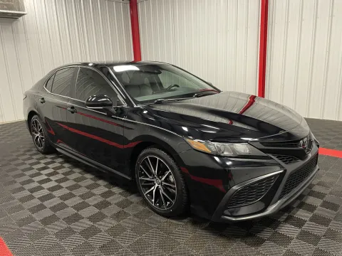 More photos of 2024 Toyota Camry SE at Oakley Auto World, MO