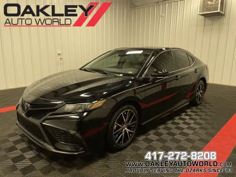 Black 2024 Toyota Camry SE for sale in Branson West, MO