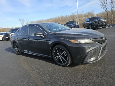 More photos of 2024 Toyota Camry SE at Oakley Auto World, MO