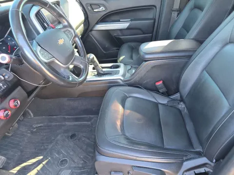 More photos of 2021 Chevrolet Colorado ZR2 at Oakley Auto World, MO