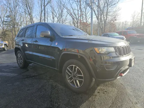 More photos of 2020 Jeep Grand Cherokee Trailhawk at Oakley Auto World, MO
