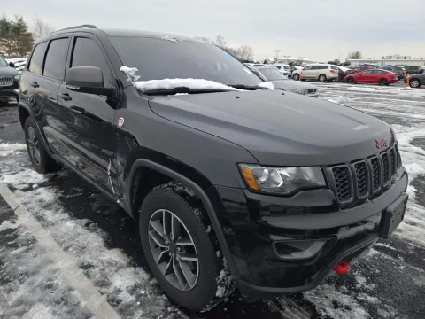 More photos of 2020 Jeep Grand Cherokee Trailhawk at Oakley Auto World, MO