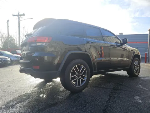 More photos of 2020 Jeep Grand Cherokee Trailhawk at Oakley Auto World, MO