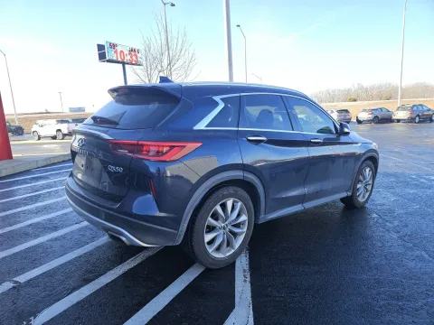 More photos of 2019 INFINITI QX50 LUXE at Oakley Auto World, MO