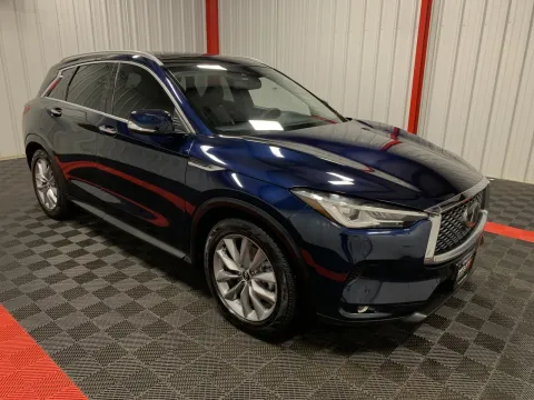 More photos of 2019 INFINITI QX50 LUXE at Oakley Auto World, MO