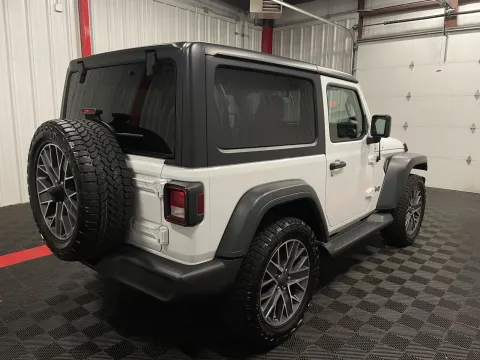 More photos of 2019 Jeep Wrangler Sport S at Oakley Auto World, MO