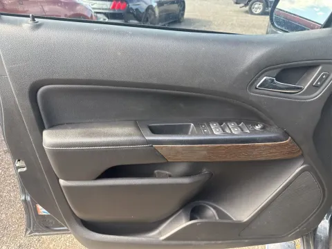 More photos of 2019 GMC Canyon Denali at Oakley Auto World, MO