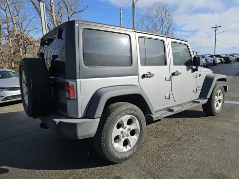 More photos of 2018 Jeep Wrangler JK Unlimited Sport at Oakley Auto World, MO