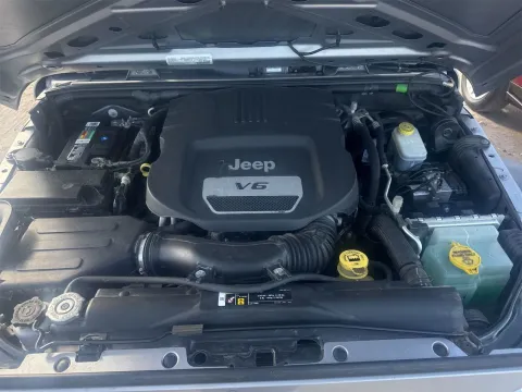 More photos of 2018 Jeep Wrangler JK Unlimited Sport at Oakley Auto World, MO