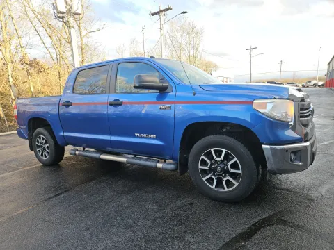 More photos of 2016 Toyota Tundra SR5 at Oakley Auto World, MO