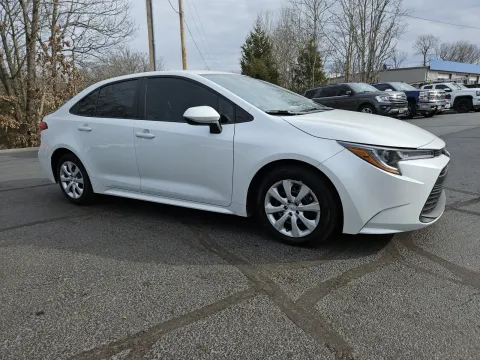 More photos of 2025 Toyota Corolla LE at Oakley Auto World, MO