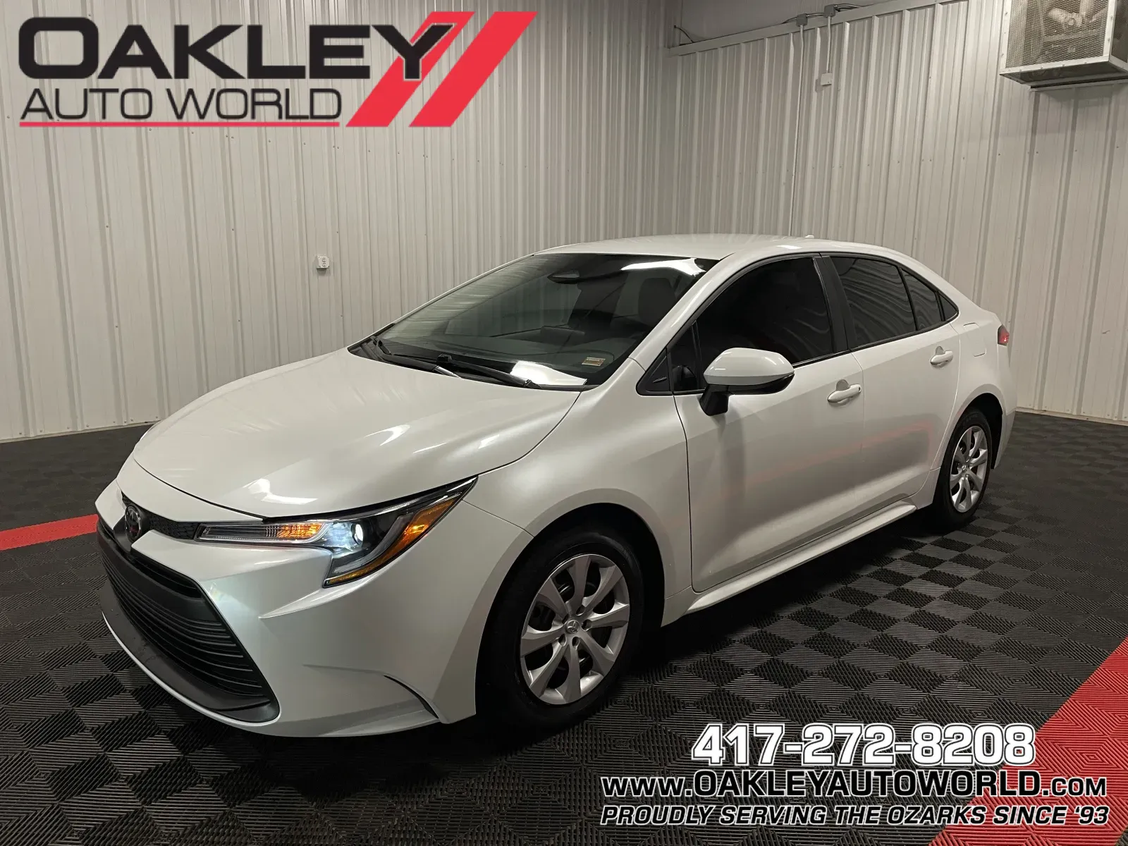 2025 Toyota Corolla LE's photo