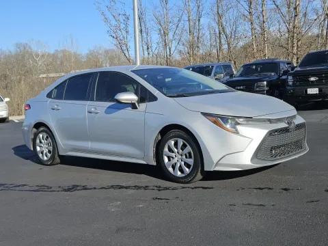 More photos of 2021 Toyota Corolla LE at Oakley Auto World, MO
