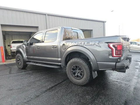 Photos of 2018 Ford F-150 Raptor for sale in Branson West, MO at Oakley Auto World