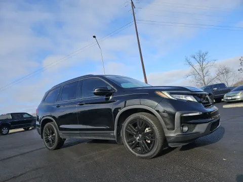 More photos of 2021 Honda Pilot Black Edition at Oakley Auto World, MO