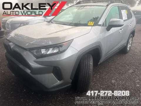 Silver 2019 Toyota RAV4 LE for sale in Branson West, MO