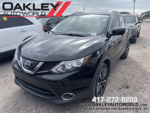 Black 2018 Nissan Rogue Sport SL for sale in Branson West, MO