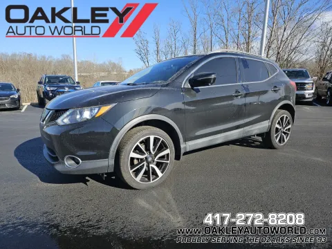Black 2018 Nissan Rogue Sport SL for sale in Branson West, MO