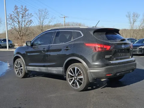 Photos of 2018 Nissan Rogue Sport SL for sale in Branson West, MO at Oakley Auto World