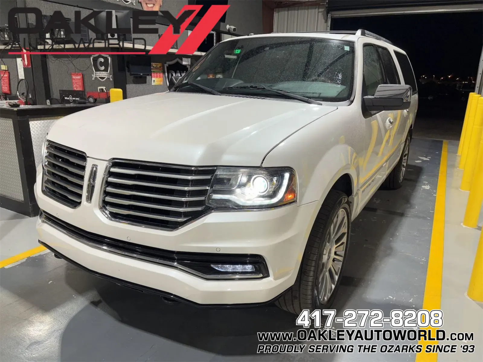 White 2017 Lincoln Navigator L Reserve for sale in Branson West, MO