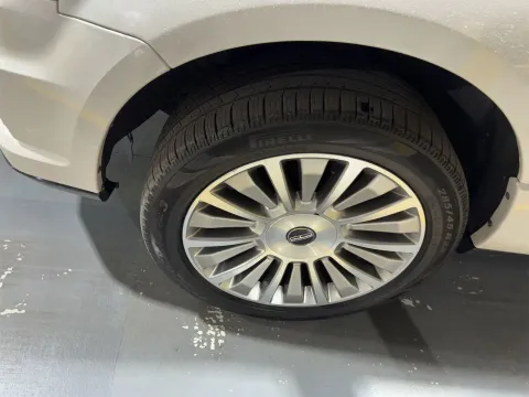 More photos of 2017 Lincoln Navigator L Reserve at Oakley Auto World, MO