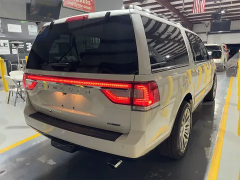 Another view of 2017 Lincoln Navigator L Reserve for sale in Branson West, MO at Oakley Auto World