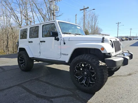 More photos of 2015 Jeep Wrangler at Oakley Auto World, MO