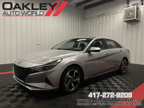 Silver 2023 Hyundai Elantra SEL for sale in Branson West, MO