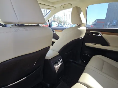 More photos of 2020 Lexus RX 450h at Oakley Auto World, MO