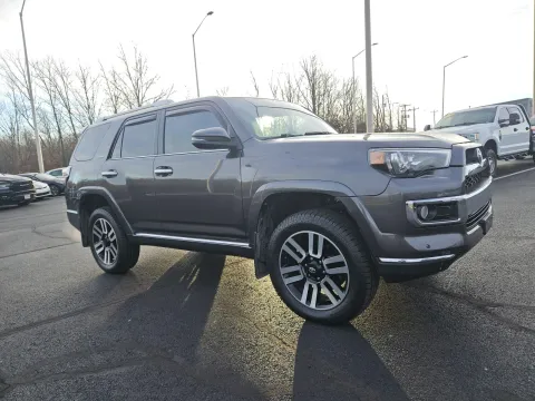 More photos of 2014 Toyota 4Runner at Oakley Auto World, MO