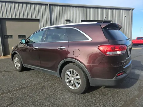 Photos of 2016 Kia Sorento LX for sale in Branson West, MO at Oakley Auto World