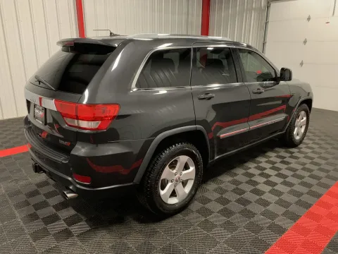 More photos of 2011 Jeep Grand Cherokee Laredo at Oakley Auto World, MO