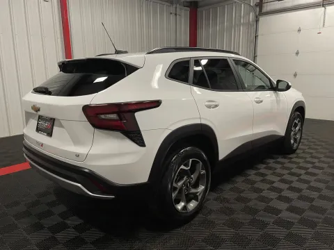 More photos of 2025 Chevrolet Trax LT at Oakley Auto World, MO